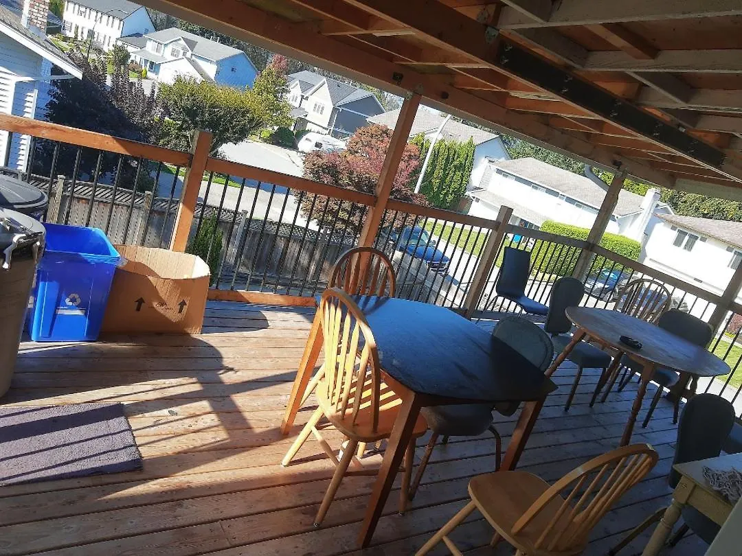 Bed & Breakfast Comfort Inn Hostel In Fraser Valley 1 Abbotsford